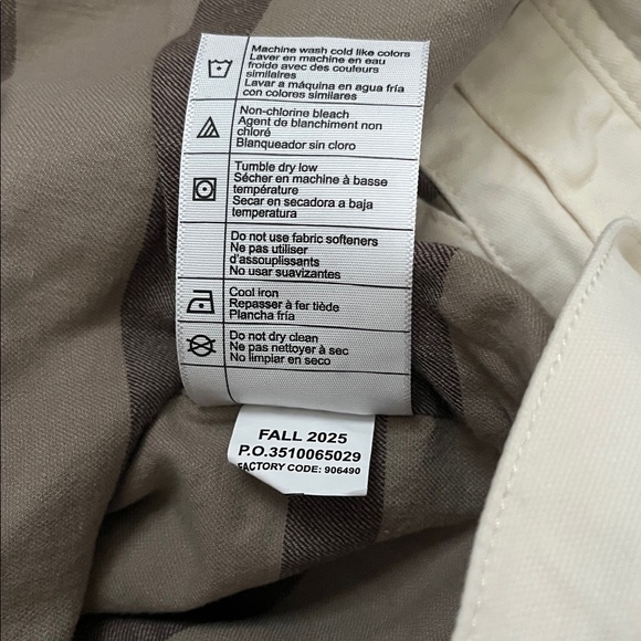 Carhartt Women's Loose Fit Detroit Jacket - Picture 12 of 14